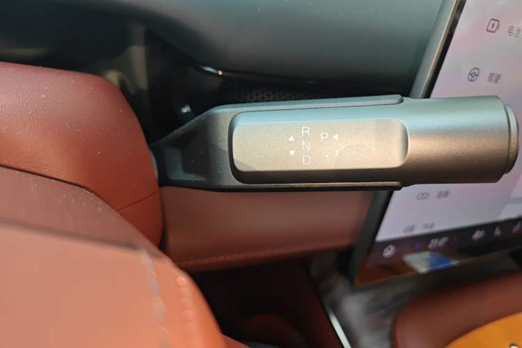 Used Hyptec HL 2025 700 Ultra Six-Seater All-Wheel-Drive LiDAR Version
