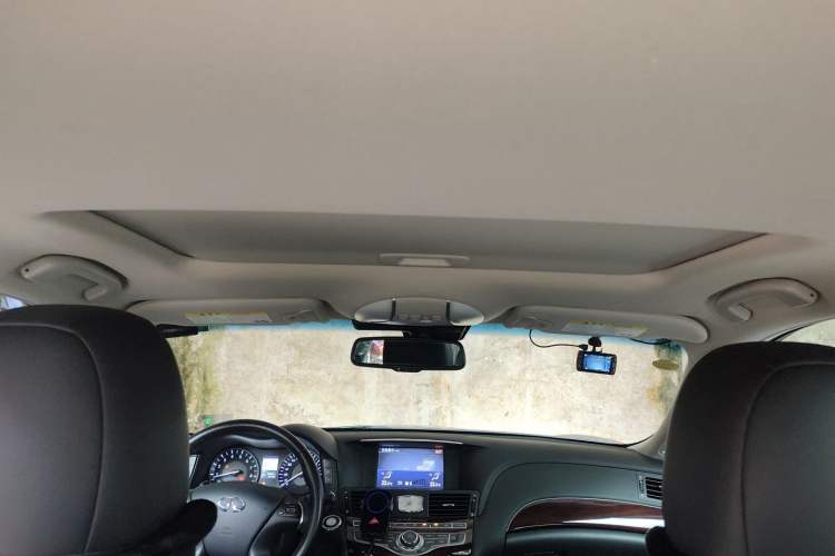 Used Infiniti Q70 2015 Q70L 2.5L Enjoyment Edition