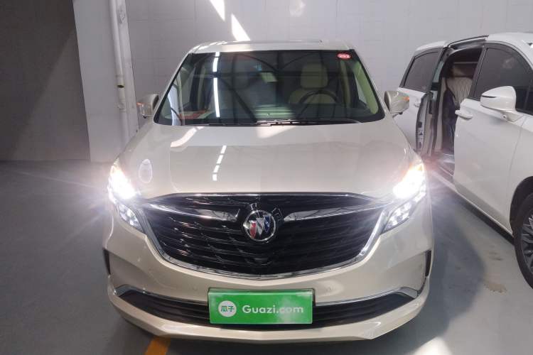 Used Buick GL8 2022 ES Landtrek 653T Luxury Edition