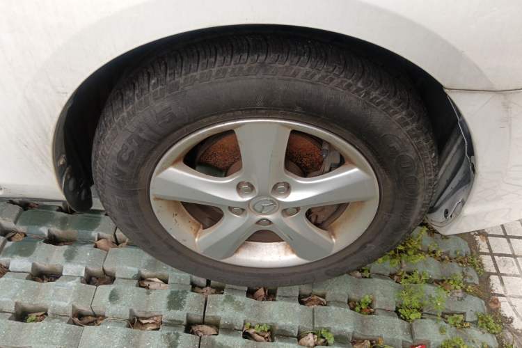 Used Mazda 3 2010 1.6L Automatic Classic Elite Edition Right Front Wheel Hub