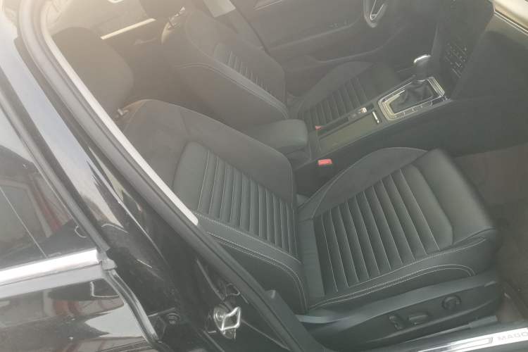 Used Volkswagen Magotan 2020 330TSI DSG Leading Model
