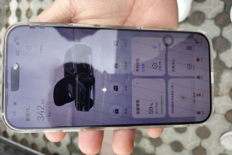 Used Zeekr 7X 2025 100 kWh Long-Range Rear-Wheel Drive with Intelligent Driving Features
