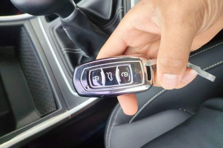 Used Geely Auto Vision X6 2018 1.8L Manual 4G Connect Luxury Edition Vehicle Key