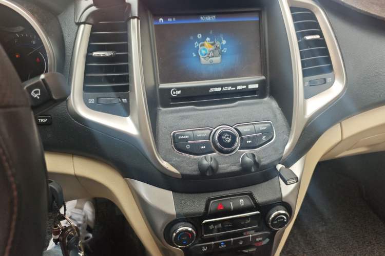 Used CHANGAN Eado 2015 1.6L Manual Luxury Model China IV Standard