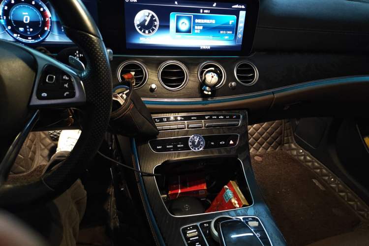 Used Mercedes-Benz E-Class 2017 E 300 L Sporty and Stylish Model
