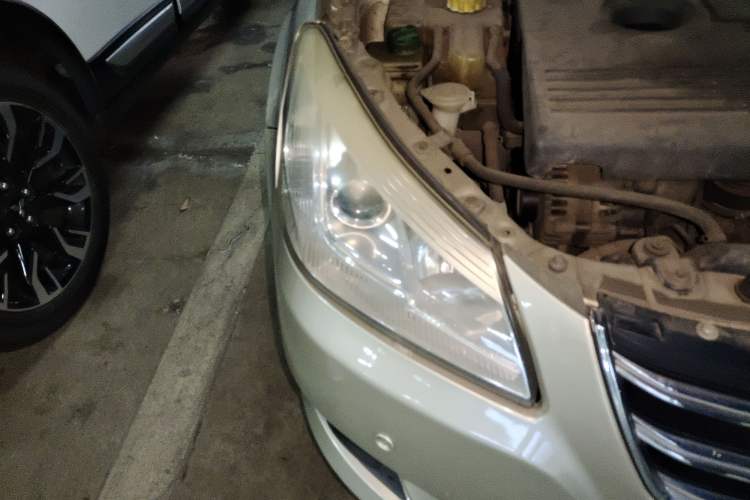 Used Chery E5 2014 1.8L CVT ZHUOYUE Sunroof Model
