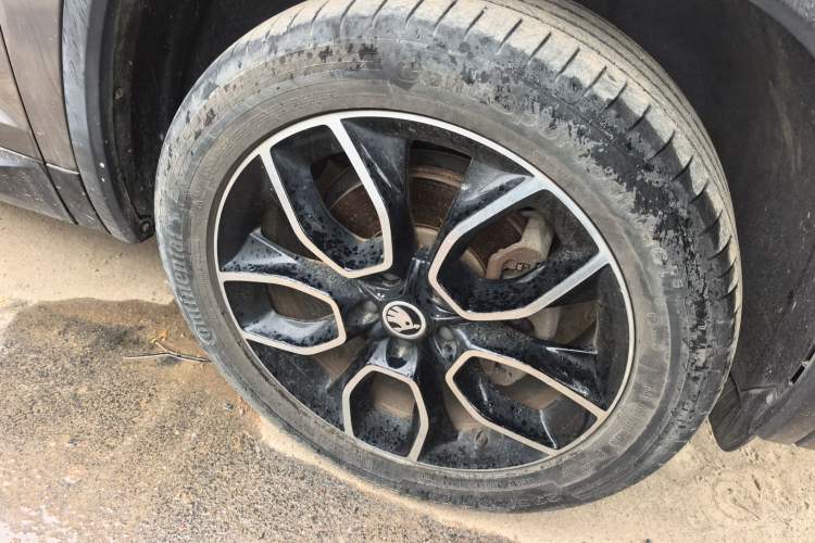 Used Skoda Kodiaq 2019 TSI380 7-Seater Four-Wheel Drive Luxury Enjoyment Edition China V Standard
