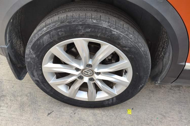 Used Volkswagen T-ROC 2018 230TSI DSG Two-Wheel Drive Advanced Version China V Standard Right Rear Wheel Hub