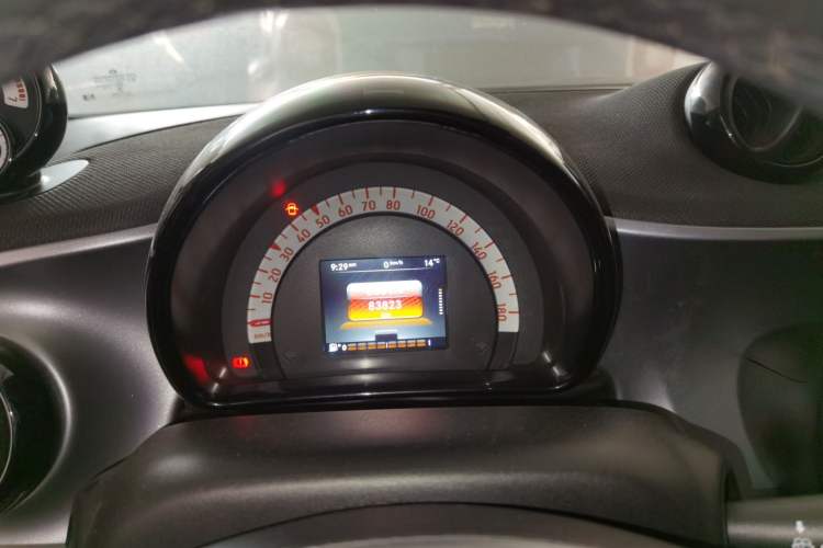 Used smart fortwo 2017 1.0L 52kW New Sound Special Edition China V Emission Standard