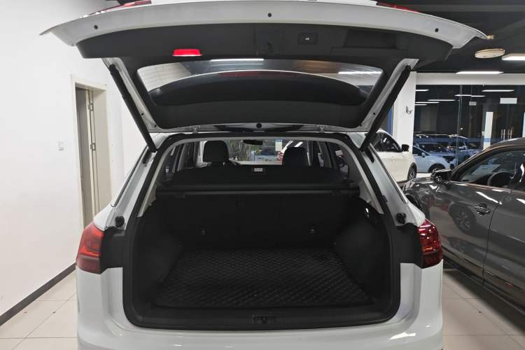 Used Volkswagen Tayron 2021 280TSI Two-Wheel Drive Luxury Smart Connectivity Version