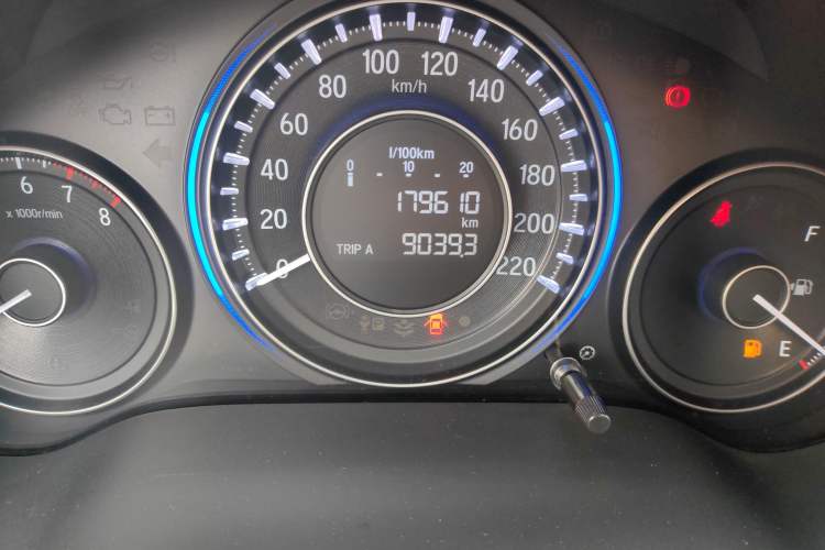 Used Honda Crider 2015 1.8L manual luxury version
