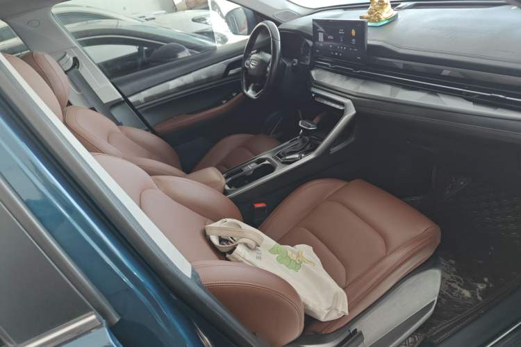 Used Geely Auto Vision X6 2021 PRO 1.4T Automatic Prestige Model
