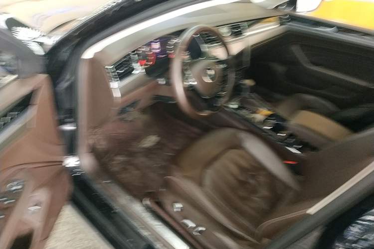 Used Volkswagen Phideon 2021 380TSI Luxury Edition
