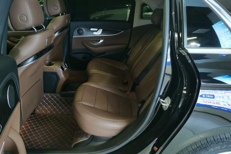 Used Mercedes-Benz E-Class 2019 E 300 L Sport Luxury Edition
