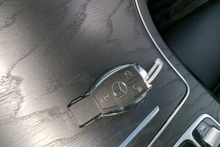 Used Mercedes-Benz C-Class 2017 Facelift C 200 L Sport Edition