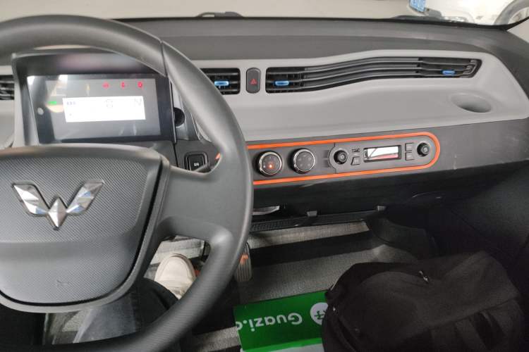 Used Wuling Hongguang MINIEV 2022 Easy Version Lithium Iron Phosphate