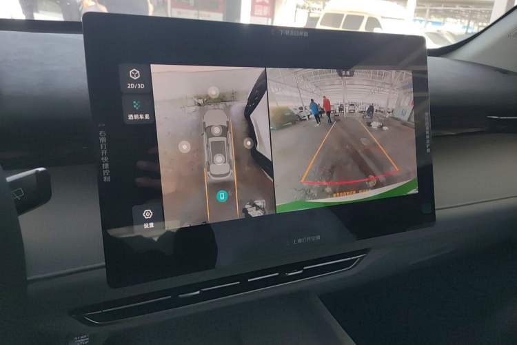 Used Changan UNI-Z New Energy 2024 Blue Whale Smart Electric iDD 125km Beyond Edition
