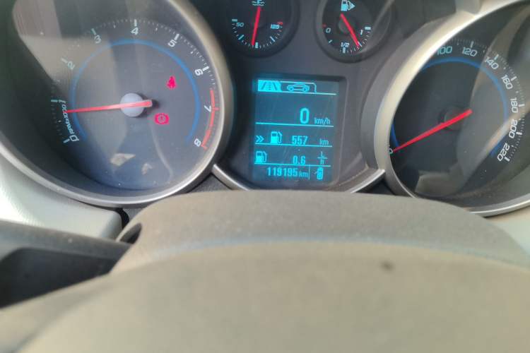 Used Chevrolet Cruze 2015 1.5L Classic SL MT