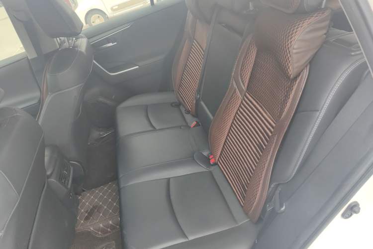 Used Toyota RAV4 2020 2.0L CVT Two-Wheel Drive Fashion PLUS Edition