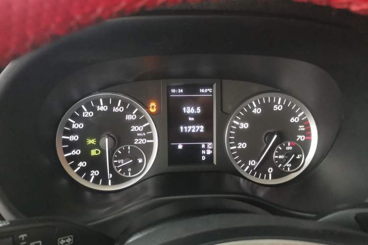 Used Mercedes-Benz Vito 2018 2.0T Business Version China VI Emission Standard Instrument Cluster
