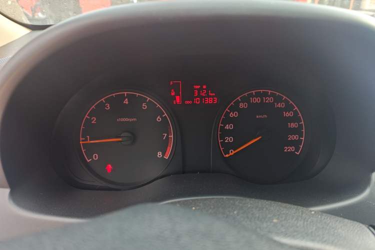 Used Hyundai Verna (older generation) 2014 1.4L Manual Smart GLS Trim Instrument Cluster