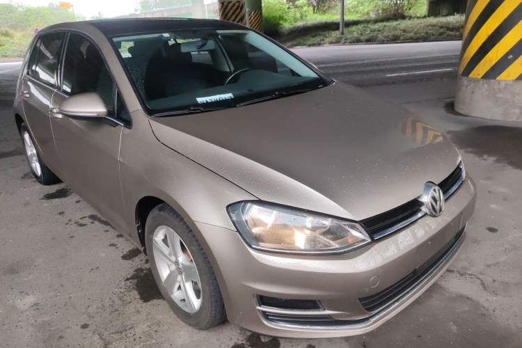 Used Volkswagen Golf 2015 1.4TSI Automatic Comfort Model Exterior 1