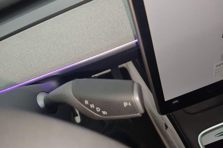 Used Tesla Model Y 2024 Rear-Wheel-Drive Version
