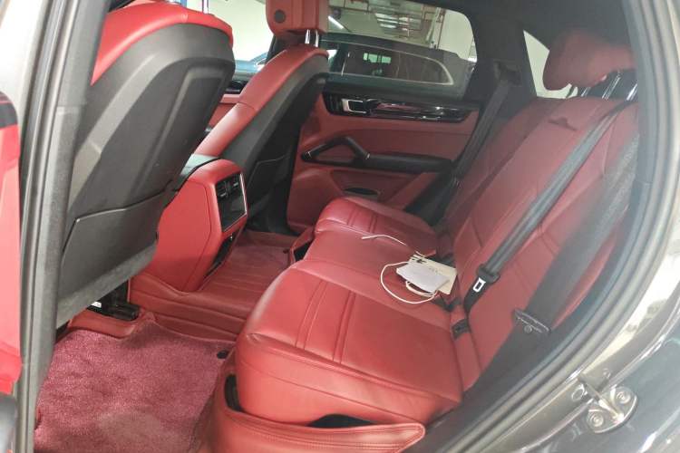Used Porsche Cayenne 2019 Cayenne 3.0T Left Rear Seat