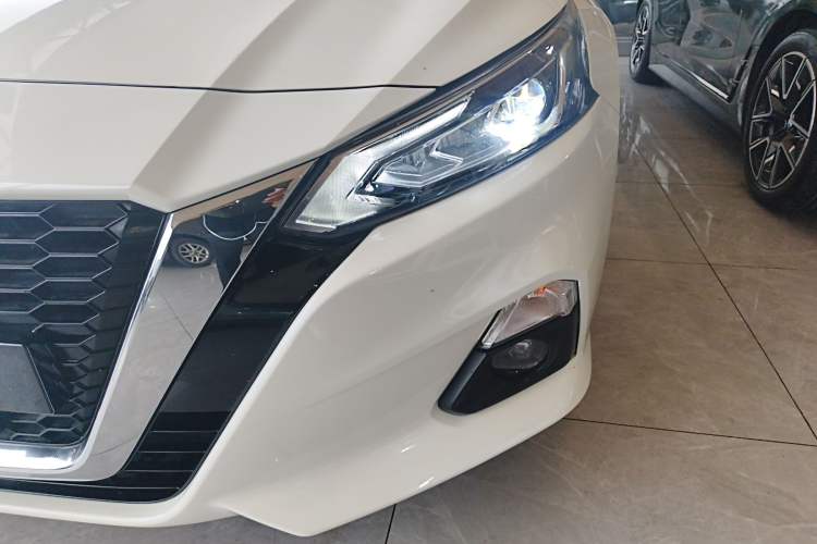 Used Nissan Teana 2019 2.0L XL Upper SmartDrive Version Left Front Headlight