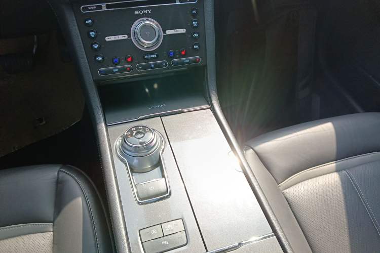 Used Ford Taurus 2018 EcoBoost 245 Premier Edition China V Standard