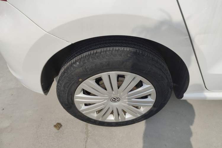 Used Volkswagen Polo 2016 1.6L Automatic Comfort Model