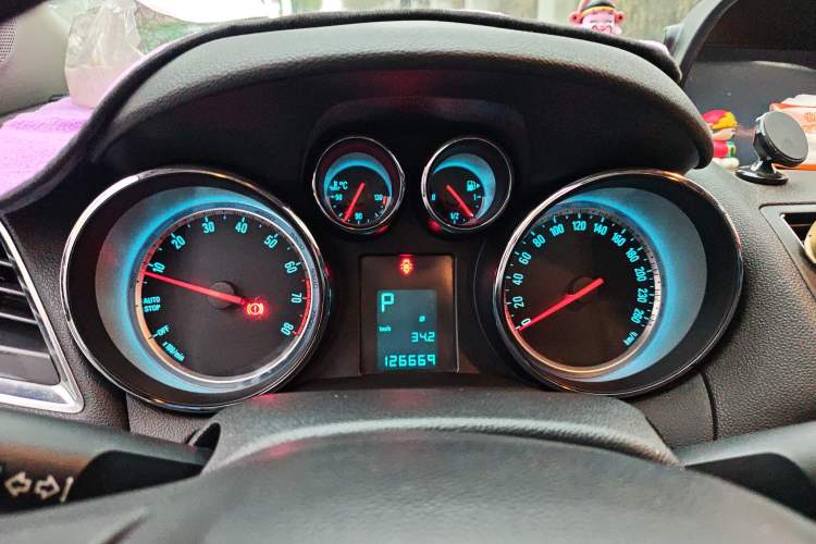 Used Buick Encore 2015 1.4T Automatic Two-Wheel Drive Urban Elite Version