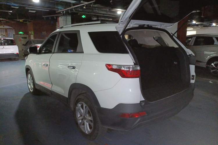 Used Dongfeng Fengon S560 2019 1.8L CVT Elite Model