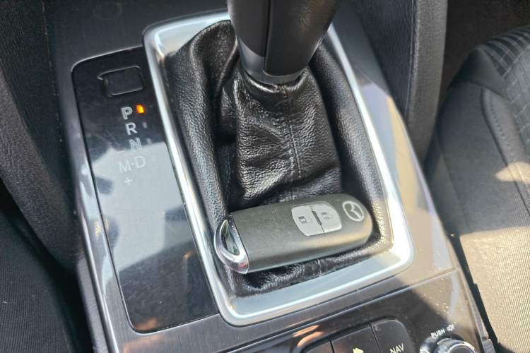 Used Mazda CX-5 2015 2.0L Automatic Two-Wheel Drive Urban Version
