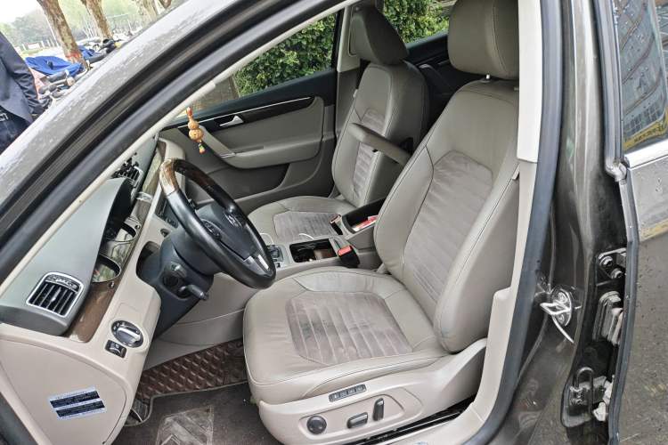 Used Volkswagen Magotan 2015 1.8TSI Prestige Model Left Front Seat