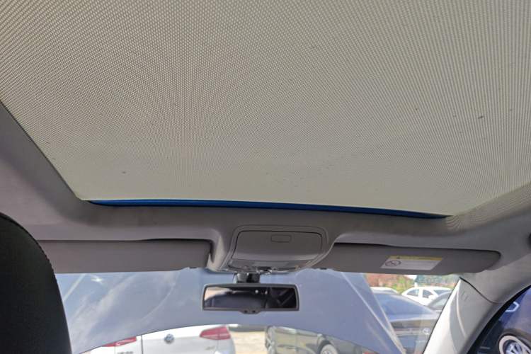 Used Volkswagen Tiguan 2015 1.8TSI Automatic Two-Wheel Drive Luxury Model Headliner