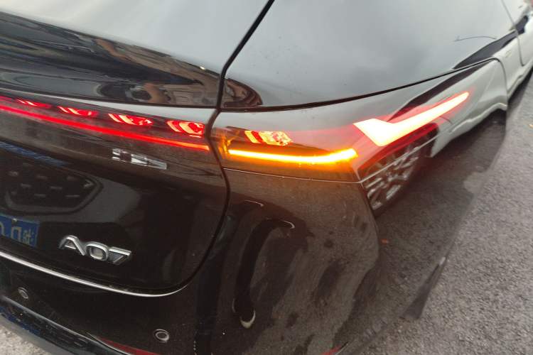 Used CHANGAN NEVO A07 2025 Pure Electric "True Fragrance" Edition 625 Flagship Model Right Rear Taillight