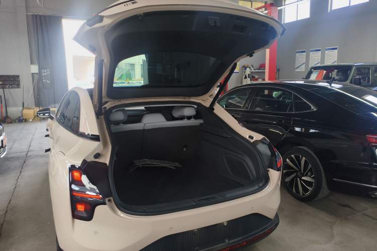 Used XPeng MONA M03 2024 620 with Ultra-Long Range Trunk