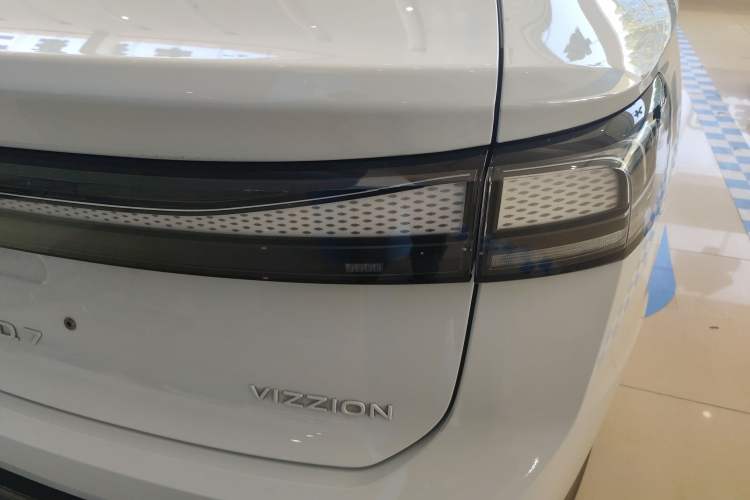 Used Volkswagen ID.7 VIZZION 2024 AIR model