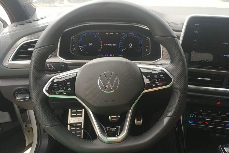 Used Volkswagen T-ROC 2023 300TSI DSG Two-Wheel-Drive Chen Guang Edition Steering Wheel
