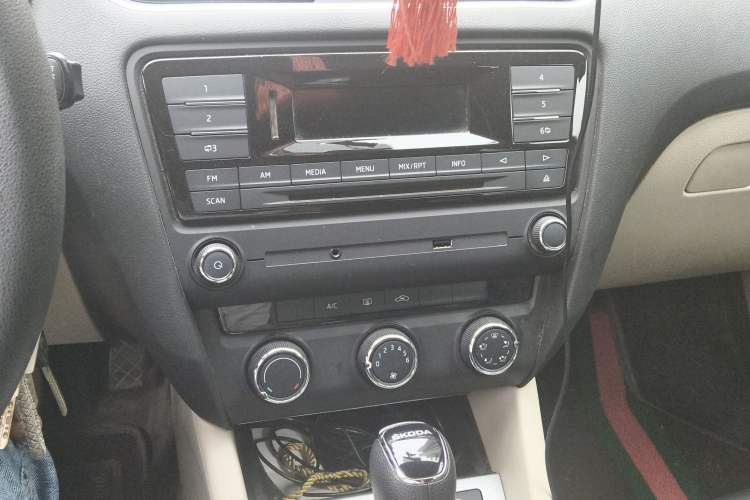 Used Skoda Octavia 2015 1.6L Automatic Yijie Edition