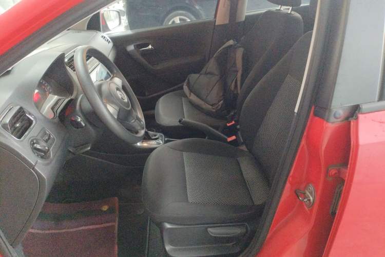Used Volkswagen Polo 2011 1.6L Automatic ZhiShang Version Left Front Seat