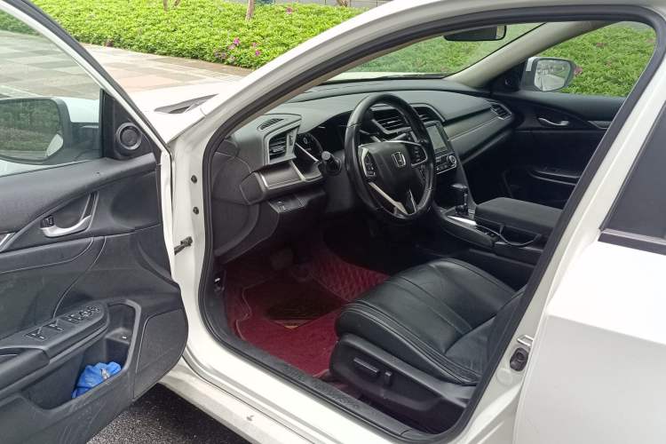 Used Honda Civic 2016 220TURBO CVT Prestige Edition Driver Seat