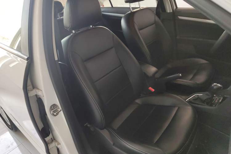 Used Volkswagen Lavida 2018 Classic 1.5L Automatic Fashion Edition China VI Standard Right Front Seat