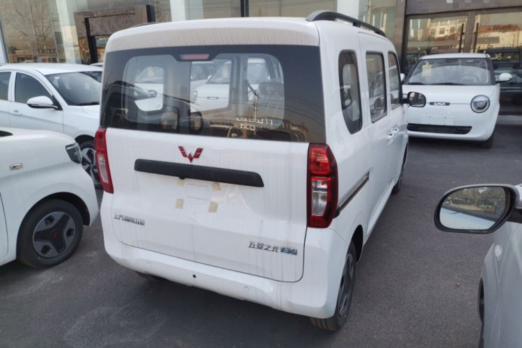 Used Wuling Zhiguang New Energy 2025 Model 305km Ambitious Edition