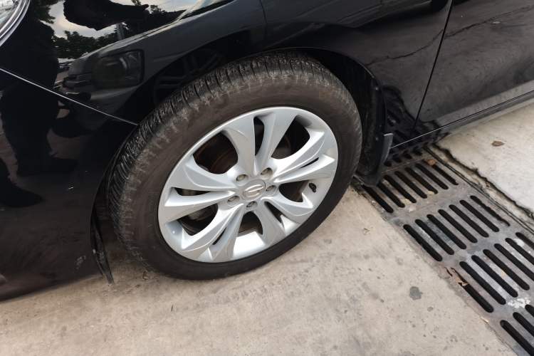 Used GAC Trumpchi GA6 2016 235T Manual Elite Edition Exterior 7