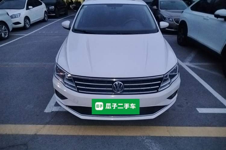 Used Volkswagen Jetta 2017 1.5L Manual Comfort Model Front