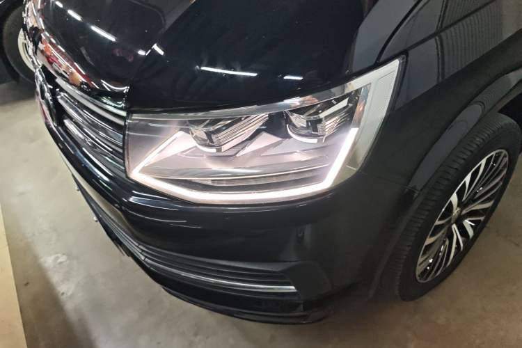 Used Volkswagen Multivan 2018 2.0 TSI 4x4 Prestige Edition 7-Seater
