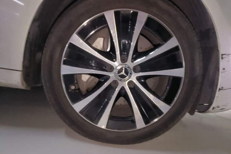 Used Mercedes-Benz E-Class New Energy 2021 E 350 e L Plug-in Hybrid Sports Sedan
