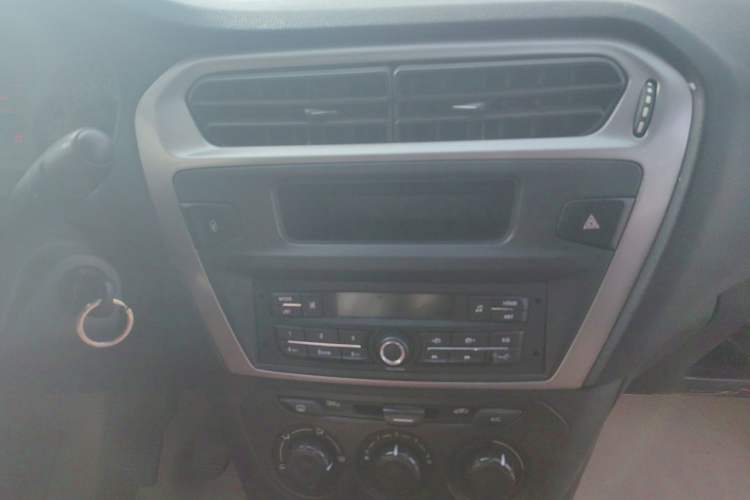 Used Peugeot 301 2014 1.6L Manual Comfort Edition